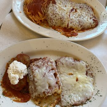 Cafe Baci - Veal parmigiana and Mamma Mia - Italian Near Me - Westbury, New York