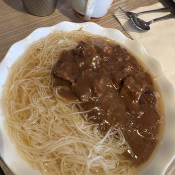 Golden Flower Cafe - Black pepper beef vermicelli - Chinese Near Me - Richmond Hill, Ontario Golden Flower Cafe - Black pepper beef vermicelli - Chinese Near Me - Richmond Hill, Ontario