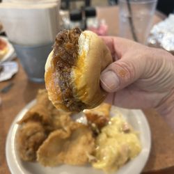 Duff's Buffet - Slider