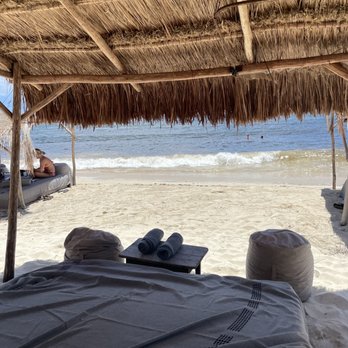 Papaya Playa Beach Bar - Beach Bars Near Me - Tulum, ROO