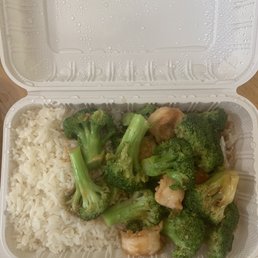 Jumbo Shrimp with Broccoli Lunch Special