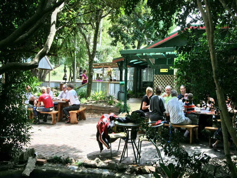 LAUREL COTTAGE GARDEN CAFE & RESTAURANT 707 Beechmont Rd, Lower