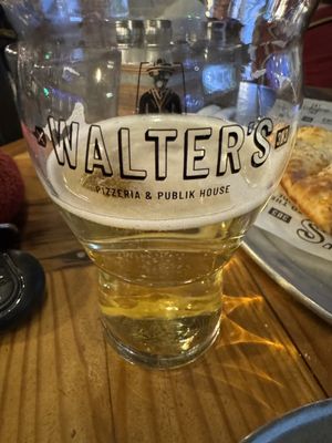 Walter's 303 Pizzeria & Publik House by null