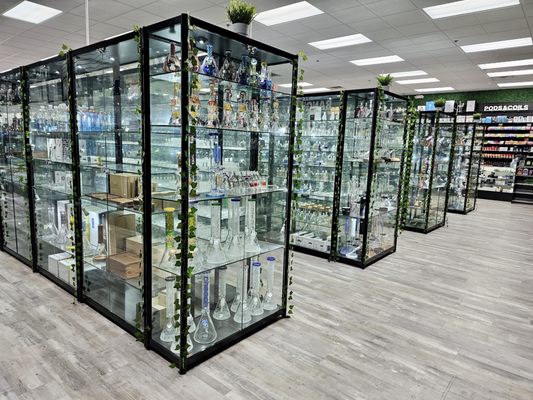 Smokers Destiny - Langhorn, PA - Your Destination for Premium Smoking Products
At Smokers Destiny, we are committed to providing the Langhorn community with the finest selection of smoking accessories and products. Our shop offers a carefully curated range of high-quality glass smoking devices, premium rolling papers, vaporizers, and more. Whether you're a seasoned smoker or just starting your journey, our knowledgeable staff is here to help you find the perfect piece.
What We Offer:
Premium Glass Smoking Devices: Handcrafted pieces that combine functionality with stunning artistry.
Vaporizers: A wide selection of top-tier vaporizers to enhance your experience.
Smoking Accessories: From rolling papers to grinders, we have all the essentials to elevate your smoke session.
Exclusive Deals: Stay updated on our latest products and promotions for unbeatable offers.
Visit Smokers Destiny in Langhorn for an unparalleled selection and a smoke-friendly atmosphere. We pride ourselves on customer service and providing a personalized experience for each visitor. Smokers Destiny - Langhorn, PA - Your Destination for Premium Smoking Products
At Smokers Destiny, we are committed to providing the Langhorn community with the finest selection of smoking accessories and products. Our shop offers a carefully curated range of high-quality glass smoking devices, premium rolling papers, vaporizers, and more. Whether you're a seasoned smoker or just starting your journey, our knowledgeable staff is here to help you find the perfect piece.
What We Offer:
Premium Glass Smoking Devices: Handcrafted pieces that combine functionality with stunning artistry.
Vaporizers: A wide selection of top-tier vaporizers to enhance your experience.
Smoking Accessories: From rolling papers to grinders, we have all the essentials to elevate your smoke session.
Exclusive Deals: Stay updated on our latest products and promotions for unbeatable offers.
Visit Smokers Destiny in Langhorn for an unparalleled selection and a smoke-friendly atmosphere. We pride ourselves on customer service and providing a personalized experience for each visitor.
