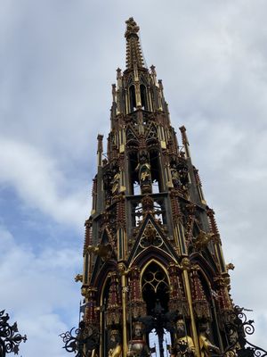 Schöner Brunnen by null