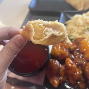 HC Way - Crab Rangoon (Half filled) - Asian Fusion Near Me - Columbus, Ohio