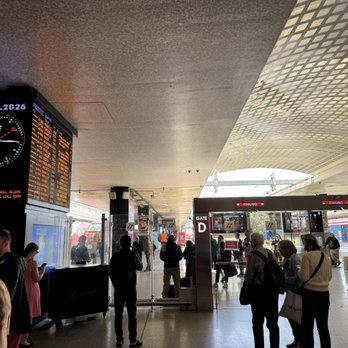 Stazione Termini - Inside the terminal - Train Stations Near Me - Rome, RM