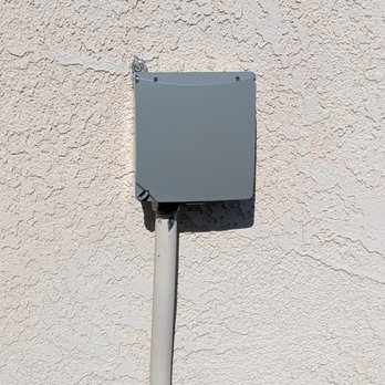 Nueva Energy - Nema 14-50 outlet (closed) - Solar Installation Near Me Nueva Energy - Nema 14-50 outlet (closed) - Solar Installation Near Me