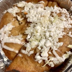 Churros St-Henri - Beef empanadas