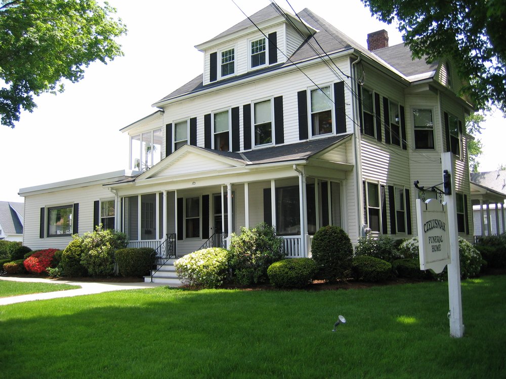 Czelusniak Funeral Home 173 North Street Northampton Massachusetts