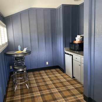 Carmel River Inn - Small kitchen - Hotels Near Me - Carmel, California