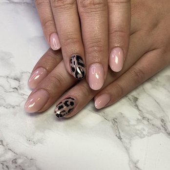 Nailed By Em - Casual with a little pop - Nail Technicians Near Me - Houston, Texas Nailed By Em - Casual with a little pop - Nail Technicians Near Me - Houston, Texas