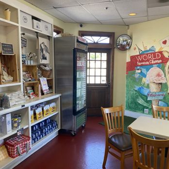 Petaluma Creamery Store - Small merchandise shopping section. No scoops of ice cream available, just what was prepackaged in freezer. - Ice Cream & Frozen Yogurt Near Me - Petaluma, California