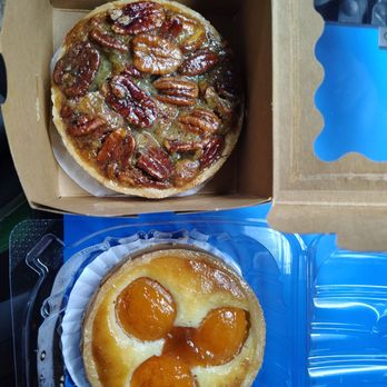 Settepani - Pecan tart and apricot almondine tart - Italian Near Me - New York, New York