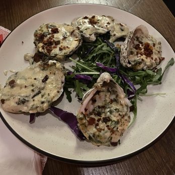 MOSAIC Restaurant - Oyster rockerfella - New American Near Me - Richmond, Virginia