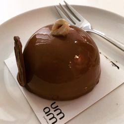 Umam - Hazelnut cake