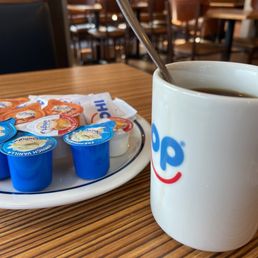 And accommodating plate full of coffee helpers. And accommodating plate full of coffee helpers.