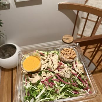 Goop Kitchen - Chinese chicken salad - Salad Near Me - New York, New York Goop Kitchen - Chinese chicken salad - Salad Near Me - New York, New York