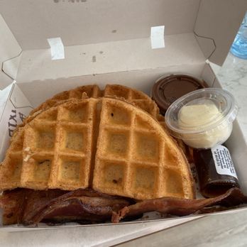 Bruxie - Waffle with butter and Nutella - Sandwiches Near Me - Costa Mesa, California