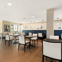 Hampton Inn and Suites Los Angeles - Glendale - Restaurant