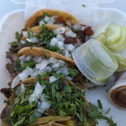 Los Carnalitos - Tacos