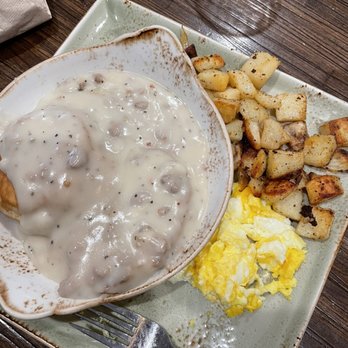 First Watch - Biscuits with chicken sausage gravy, potatoes and eggs - Breakfast & Brunch Near Me - Springfield, Missouri