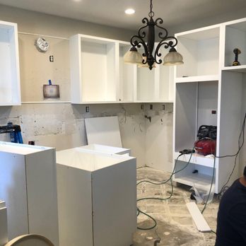 LA Kitchen Cabinets - Installing cabinets - done in ONE DAY! - Cabinetry Near Me - Van Nuys, California