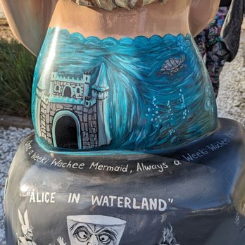 Weeki Wachee Springs - Amusement Parks Near Me - Spring Hill, Florida