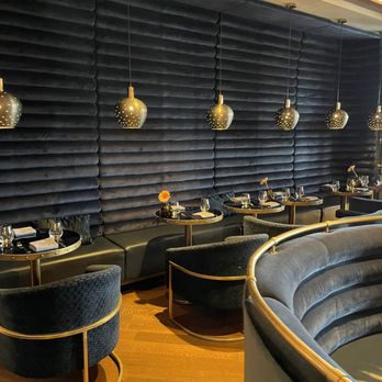 Bistro le Sam - Interior design - Canadian (New) Near Me - Quebec City, Quebec