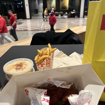Hot Chi Chicken - Fast Food Near Me - Chicago, Illinois