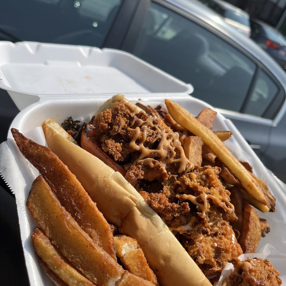 Planet Health Compton - LOCO LOBSTER ROLL House Fries - Vegan Near Me - Compton, California Planet Health Compton - LOCO LOBSTER ROLL House Fries - Vegan Near Me - Compton, California