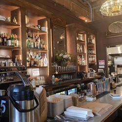 Dimo's Italian Specialties - Interior