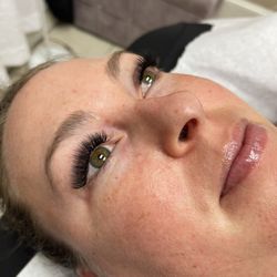 Full Set Eyelash Extensions