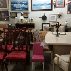 Al's Furniture & Flea Market Square