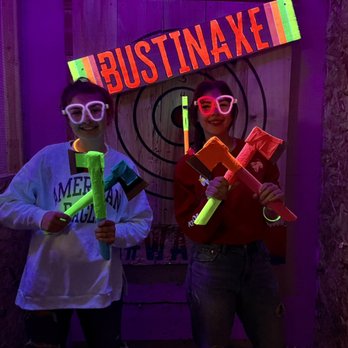 BustinAxe Throwing Range - Axe Throwing Near Me - Dubuque, Iowa