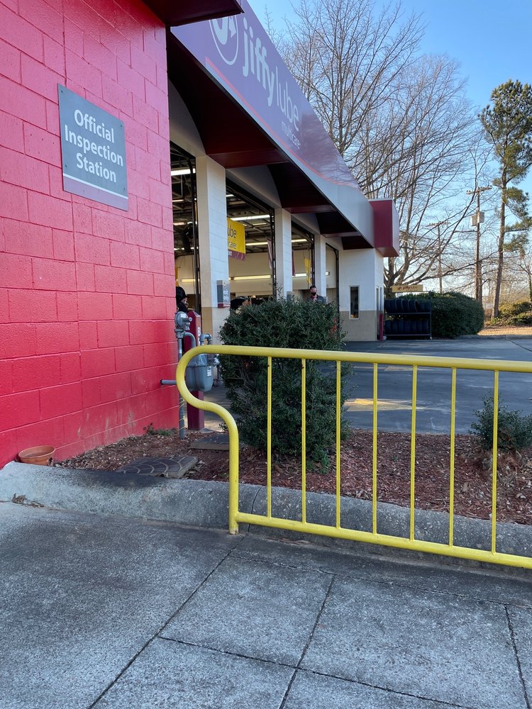 JIFFY LUBE Updated September 2024 30 Reviews 5930 Glenwood Ave