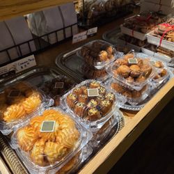 Gateaux Bakery & Cafe