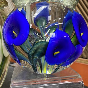 Lotton Art Glass - Calla Lily small vase - Art Galleries Near Me - Crete, Illinois