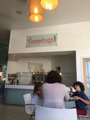 Toppings Yogurt by null