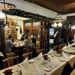 Restaurant Weinhaus Sinz - Inside seating