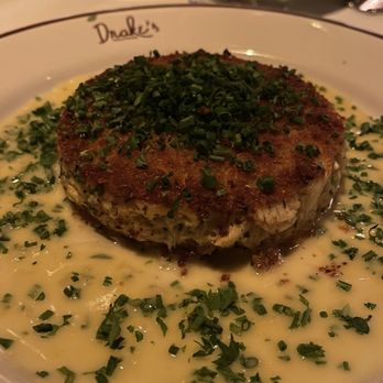 Drake's Hollywood - Jumbo Lump Crab Cake - Steakhouses Near Me - Houston, Texas