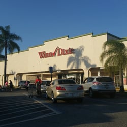 Winn-Dixie - Storefront
