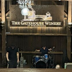 Gatehouse Winery - Inside stage
