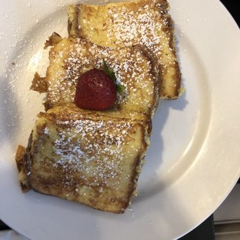 Sweet E's Cafe - French toast - Cafes Near Me - Honolulu, Hawaii Sweet E's Cafe - French toast - Cafes Near Me - Honolulu, Hawaii