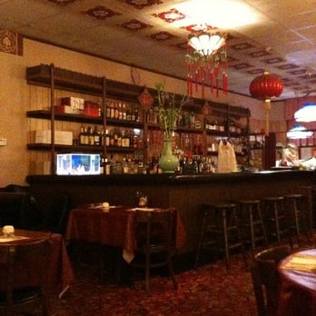 Hunan Restaurant - the bar and dining area - Chinese Near Me - Jefferson City, Missouri Hunan Restaurant - the bar and dining area - Chinese Near Me - Jefferson City, Missouri