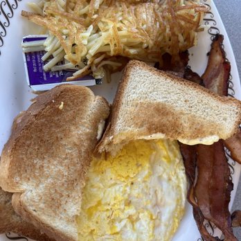 Waffle House - Durham - All-Star breakfast with bacon - Waffles Near Me - Durham, North Carolina Waffle House - Durham - All-Star breakfast with bacon - Waffles Near Me - Durham, North Carolina