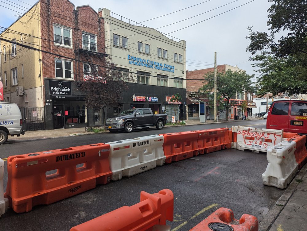 BrighTouch Hair Salon Logo