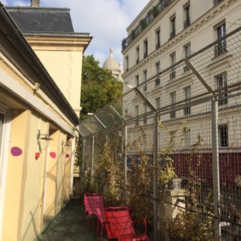 Le Village - Our room was out on the patio. Nice little view of the Bascilica, which is very close walking distance. - Hostels Near Me - Paris, 75 Le Village - Our room was out on the patio. Nice little view of the Bascilica, which is very close walking distance. - Hostels Near Me - Paris, 75