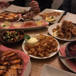 Alvarinas Tapas Bar