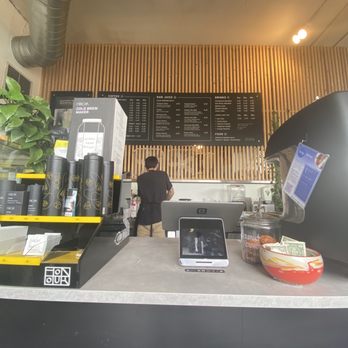 Honour Coffee & Raw Juice - Coffee & Tea Near Me - Minneapolis, Minnesota